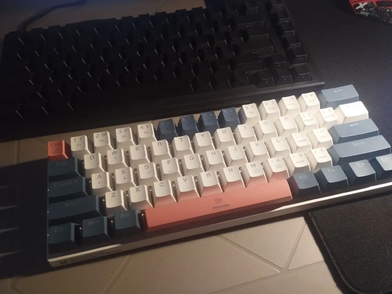 TECLADO K500 B61 (SWITCH RED) - Foto 3