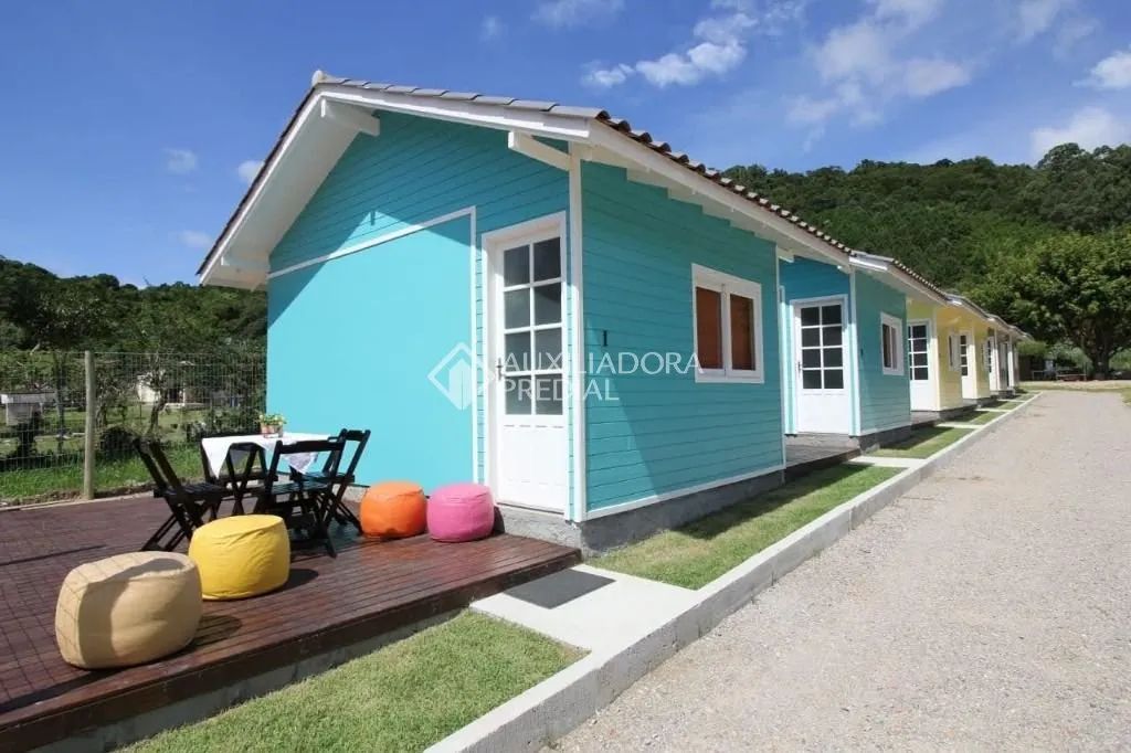 CASA A VENDA EM JURERÊ