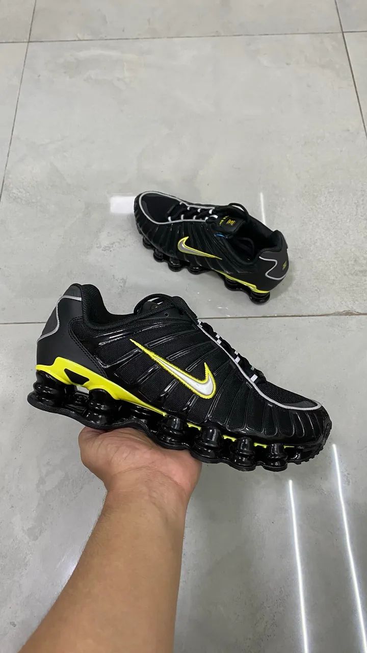 Nike Shox TL Black Dynamic Yellow Metallic Silver - Foto 2