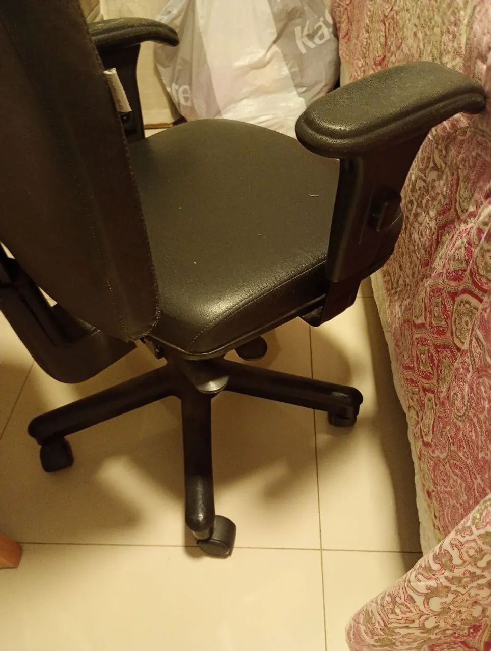 Cadeira de escritório - Foto 3