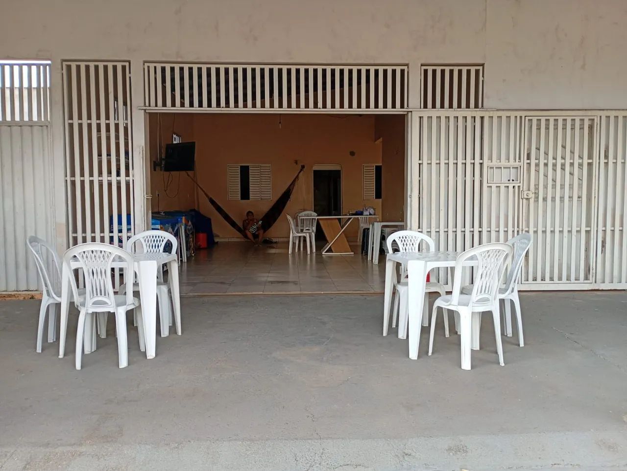 Vendo uma casa com ponto comercial. - Foto 4