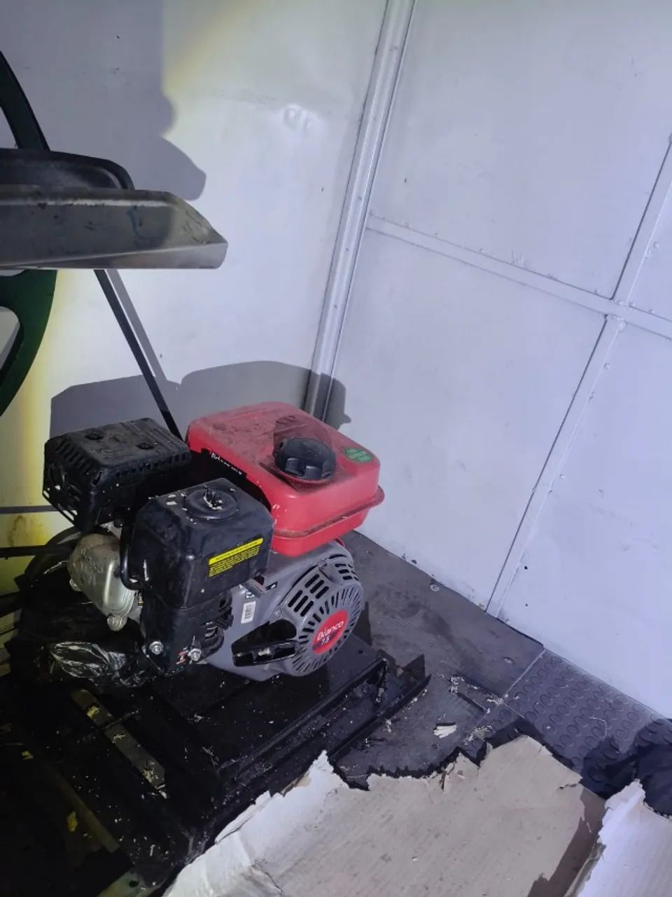 Garaparia Móvel Completa: Engenho de Cana + Motor 7.5hp + Reboque Fechado - Foto 2
