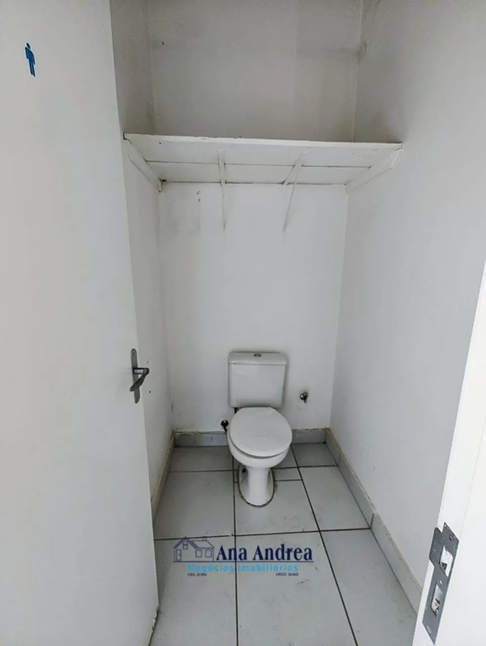Sala em prédio comercial na Avenida Paulo Ayres! - Foto 5