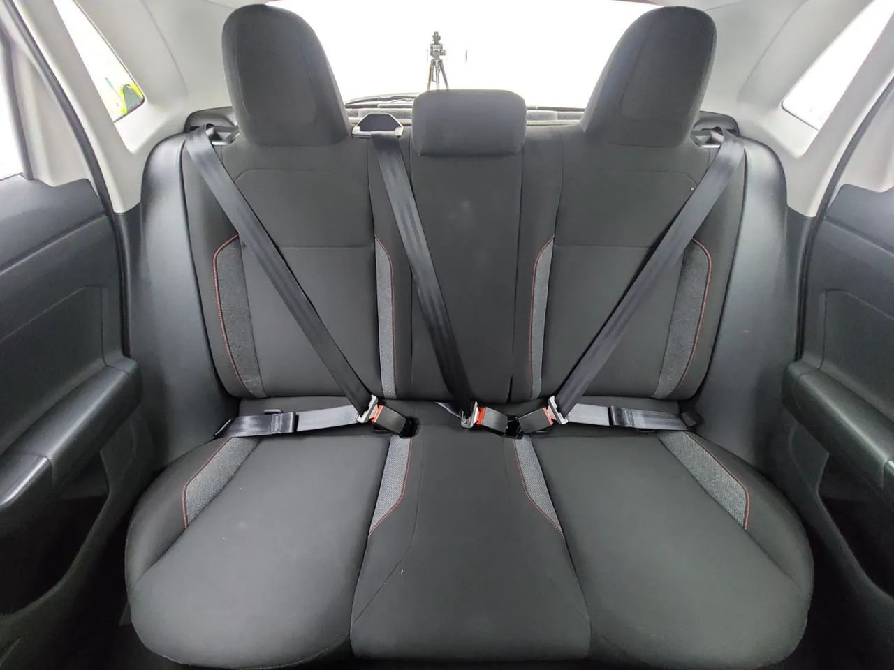 Volkswagen Polo Track 1.0 Flex 12V 5p, foto 18 de 18