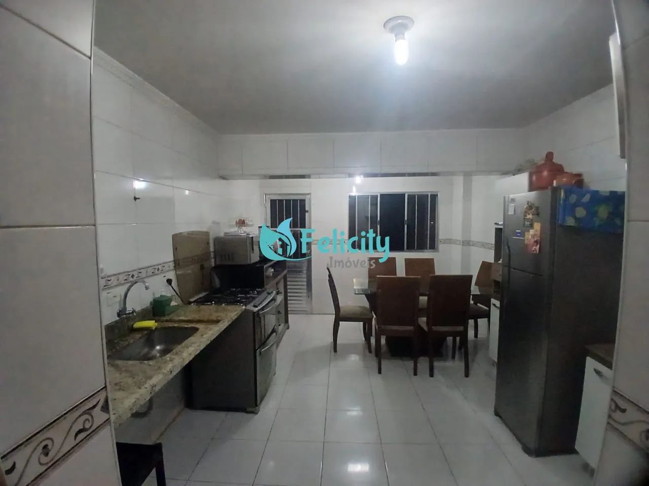Sobrado de 92 m² em Bairro Arborizado com Suíte, Edícula e Churrasqueira - Foto 5