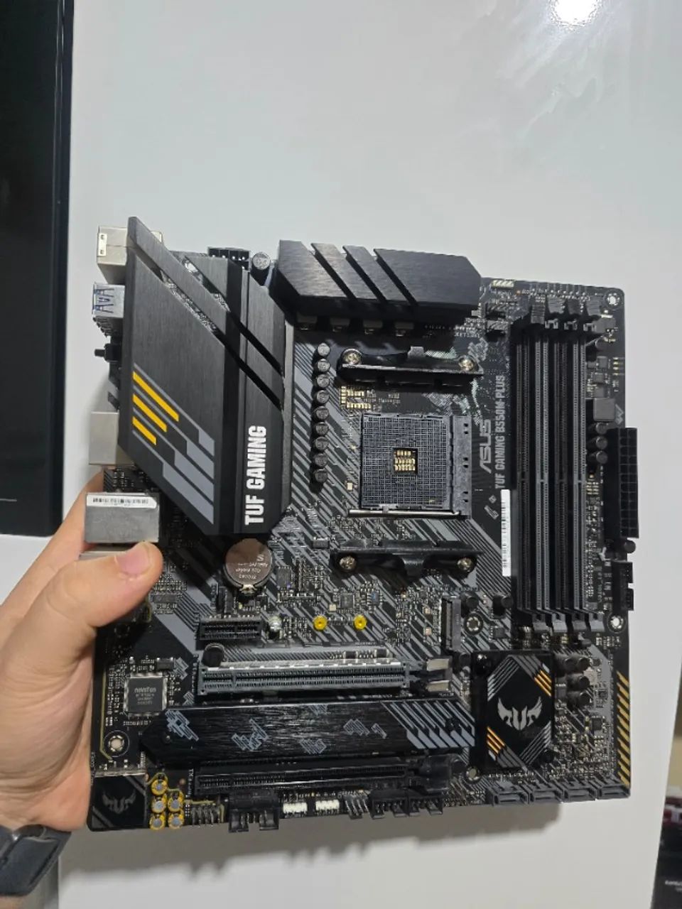 Placa mãe B550M TUF GAMINF - Foto 3