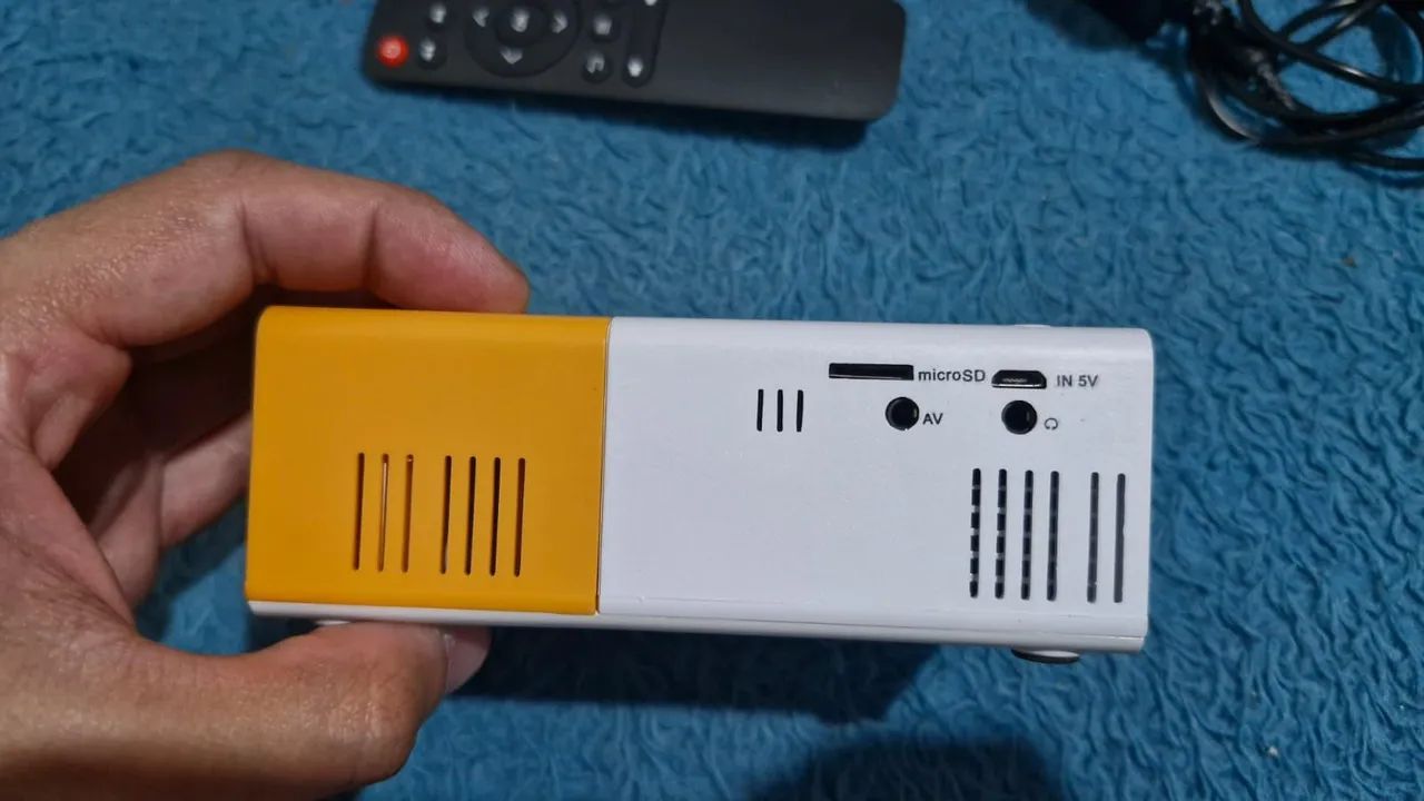Mini projetor de 600 lumens - Foto 4