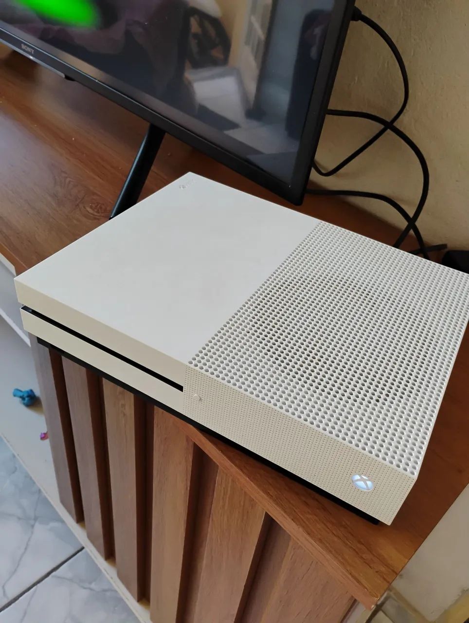 XBOX ONE S 1TB - Foto 2