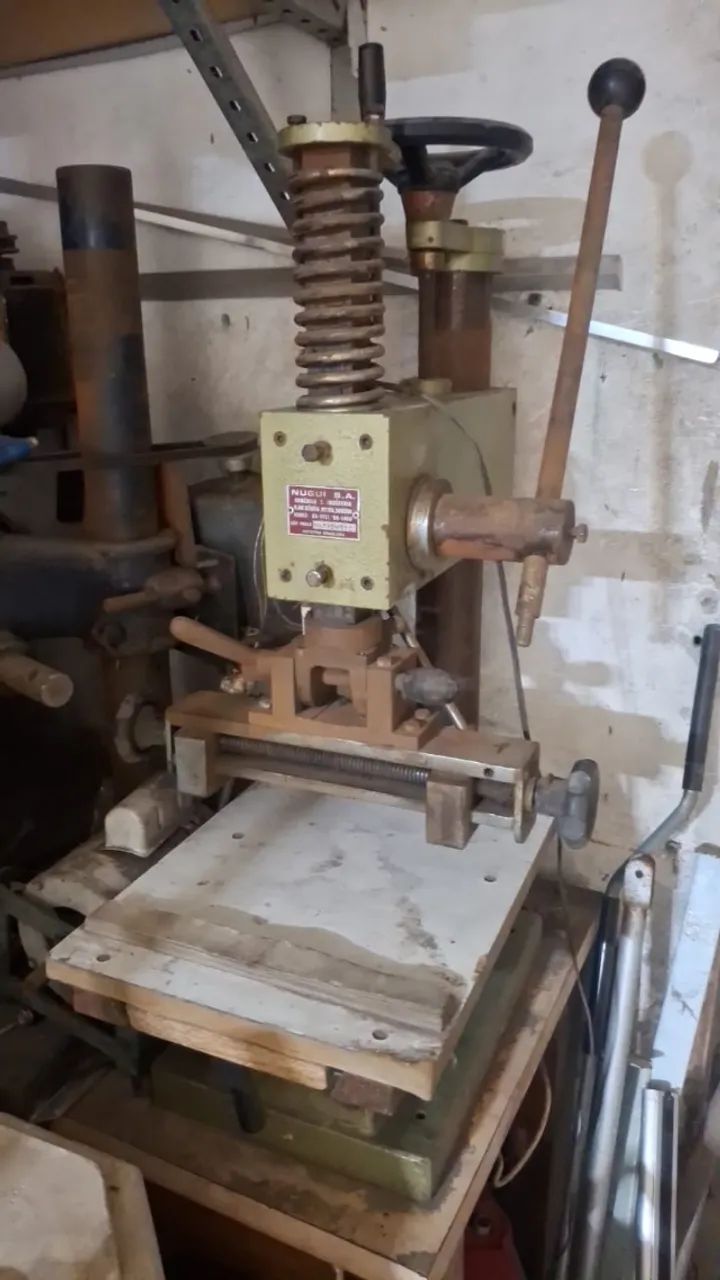 Máquina hot stamping Nugui TR2- 220volts funcionando  - Foto 3