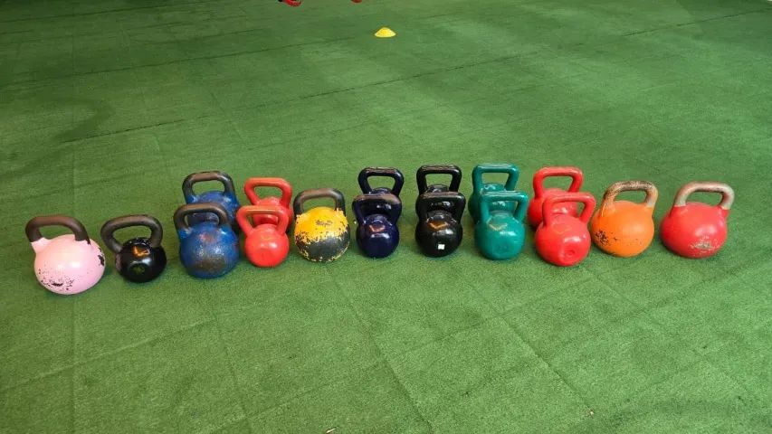 KETTLEBELLS PROFISSIONAIS - EMBORRACHADOS E COMPETIÇÃO - Foto 2