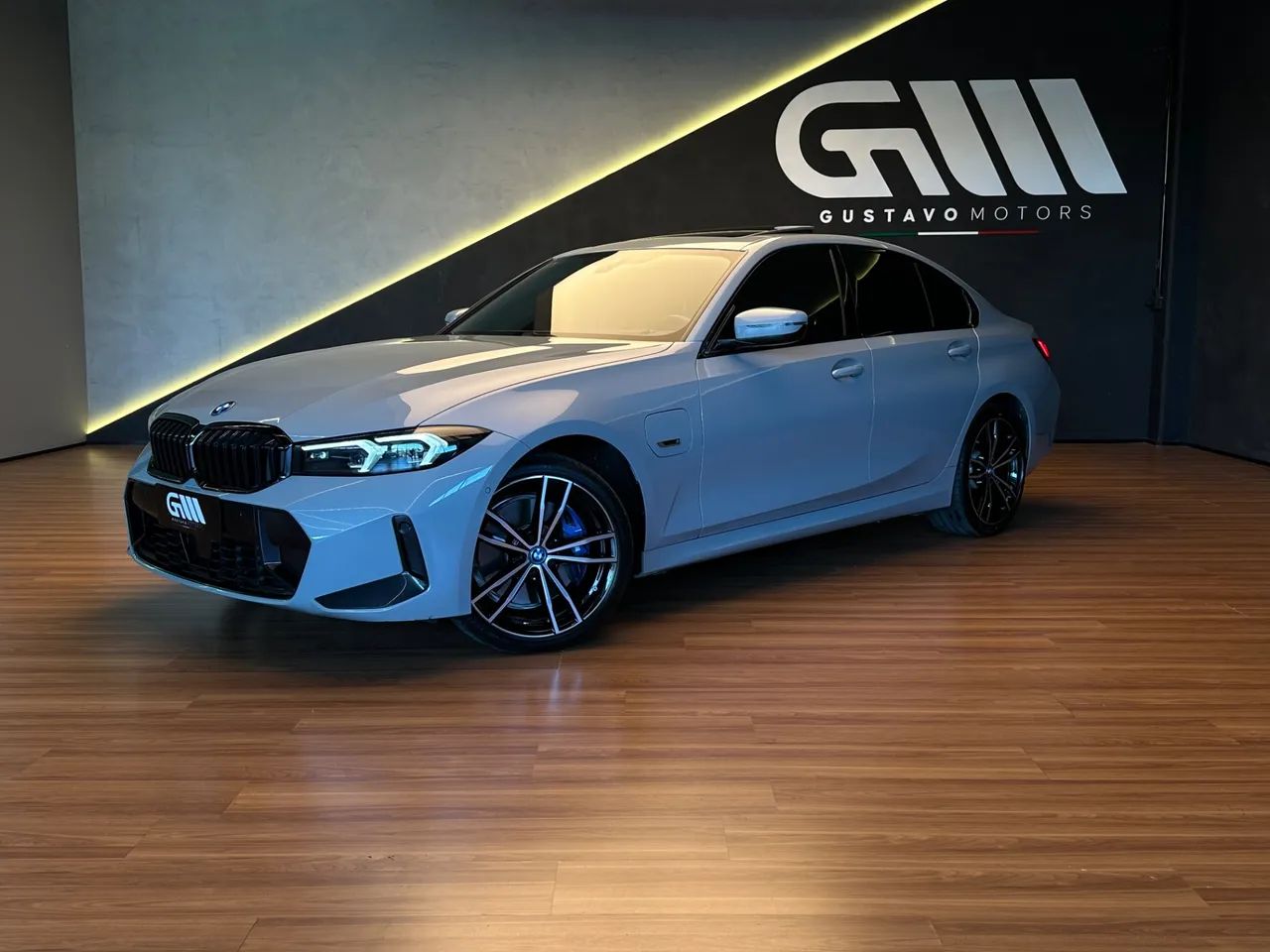 BMW 330E M Sport 2.0 Turbo Híbrido AU 2024