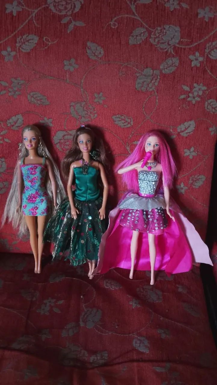 3 Barbie 