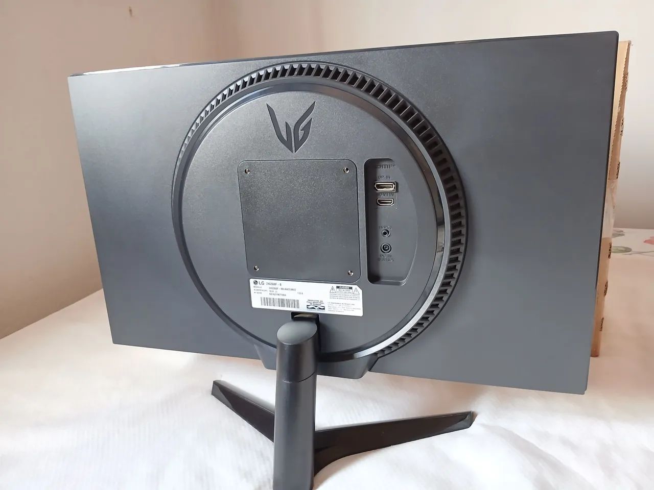 Monitor LG Ultragear 24'' 180hz  - Foto 3