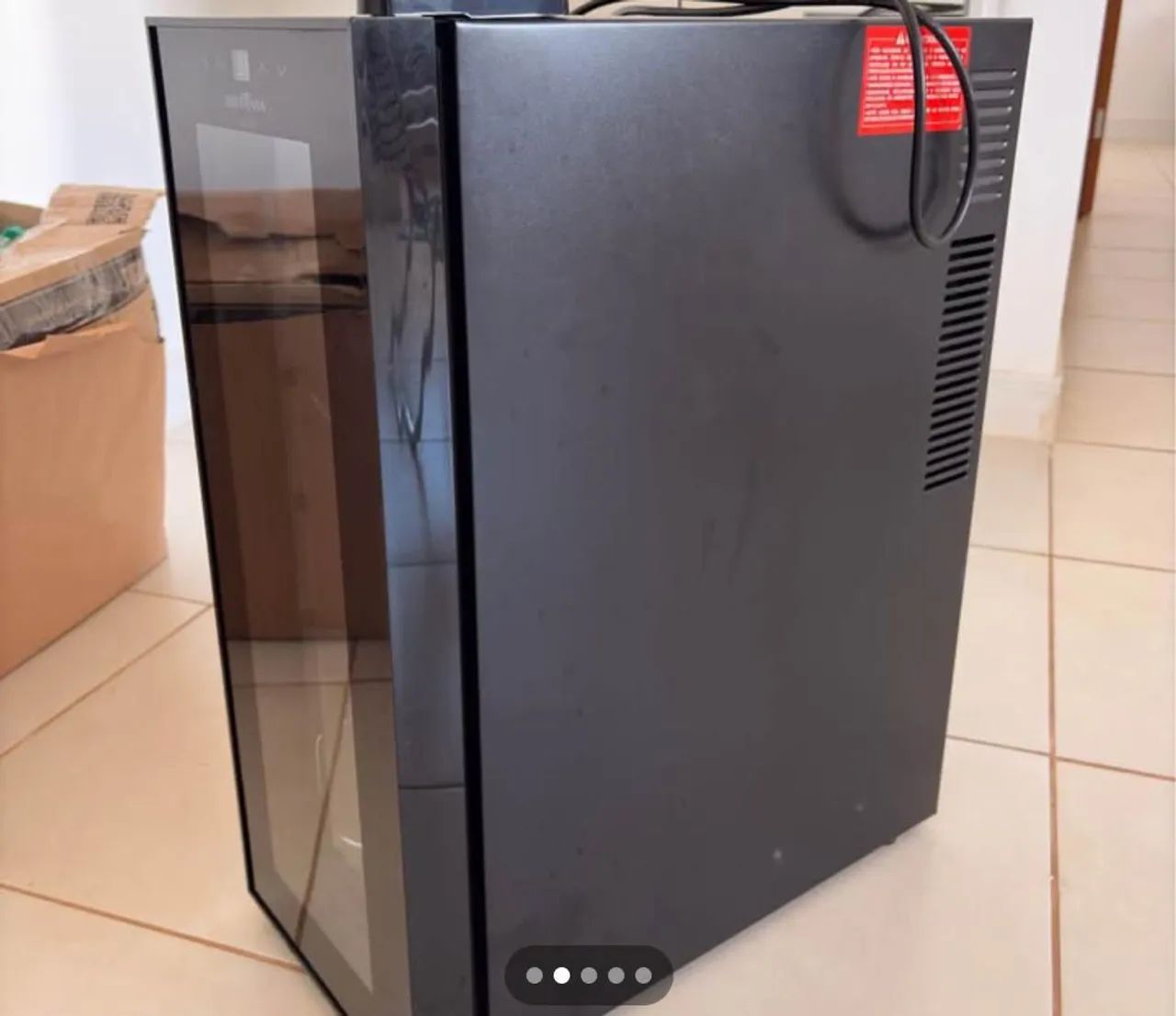 Adega semi nova 12 garrafas 110w - Foto 2