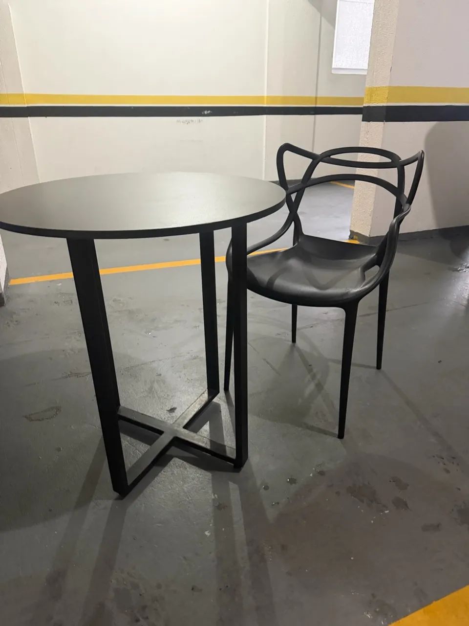 Mesa e cadeira  - Foto 2