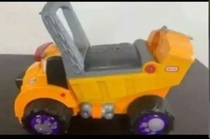 Totoka cão marca Little tikes 