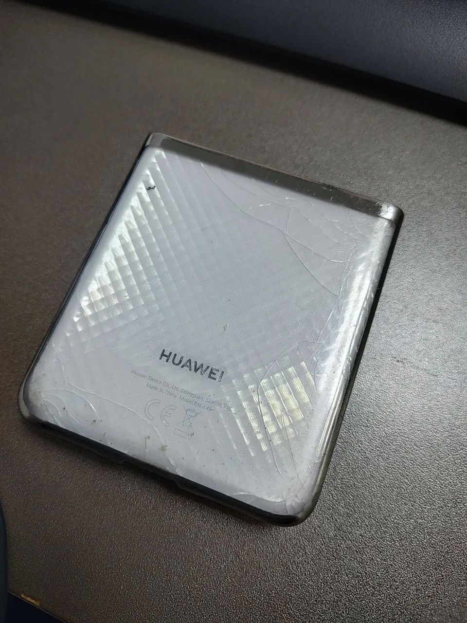 Huawei P50 Pocket - Foto 4