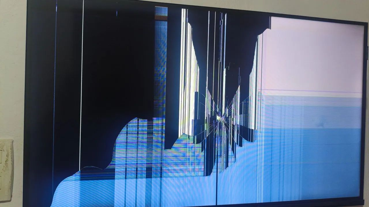 Tv led danificada 