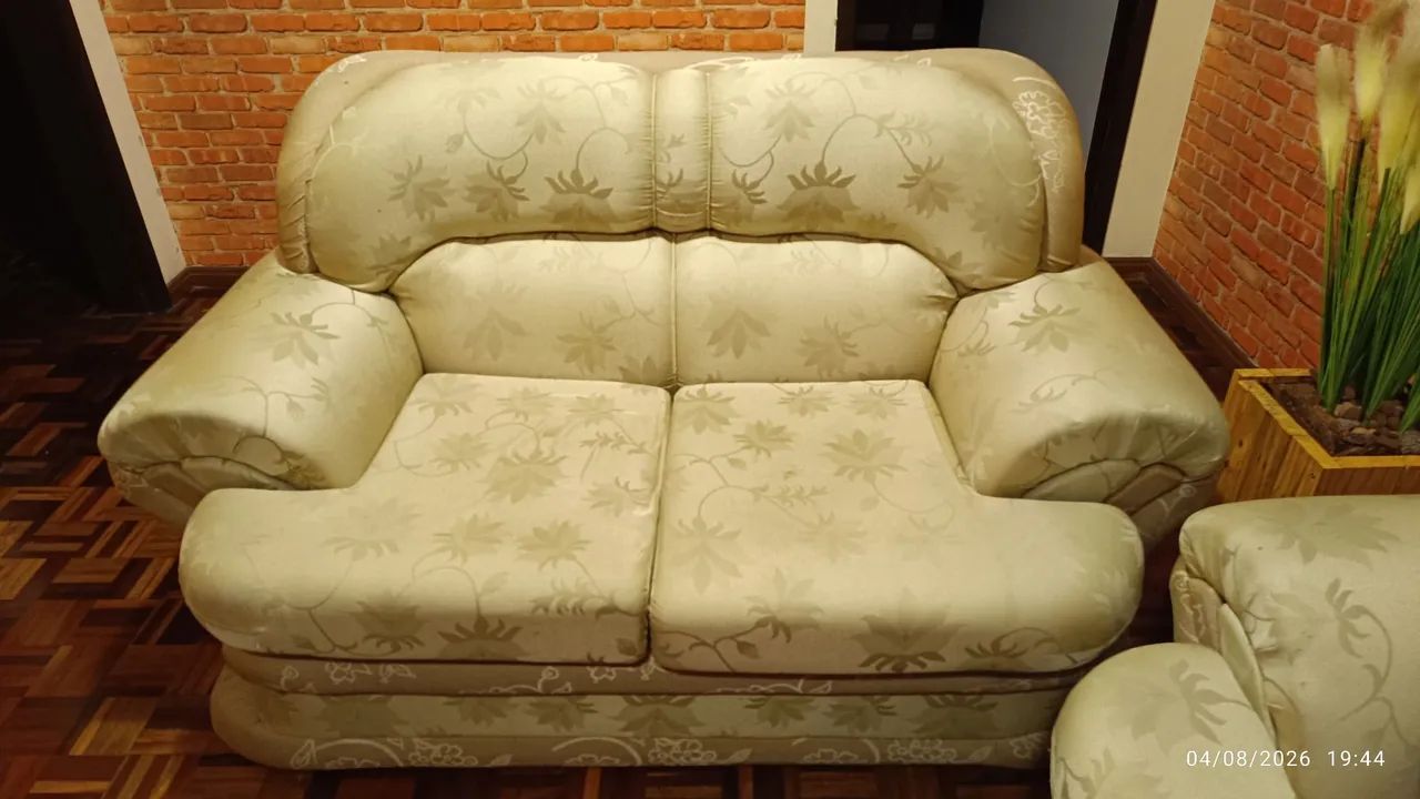 Sofás 3 e 2 lugares - Foto 2