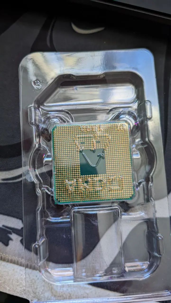 Ryzen 7 2700 + Air cooler AMD - Foto 2