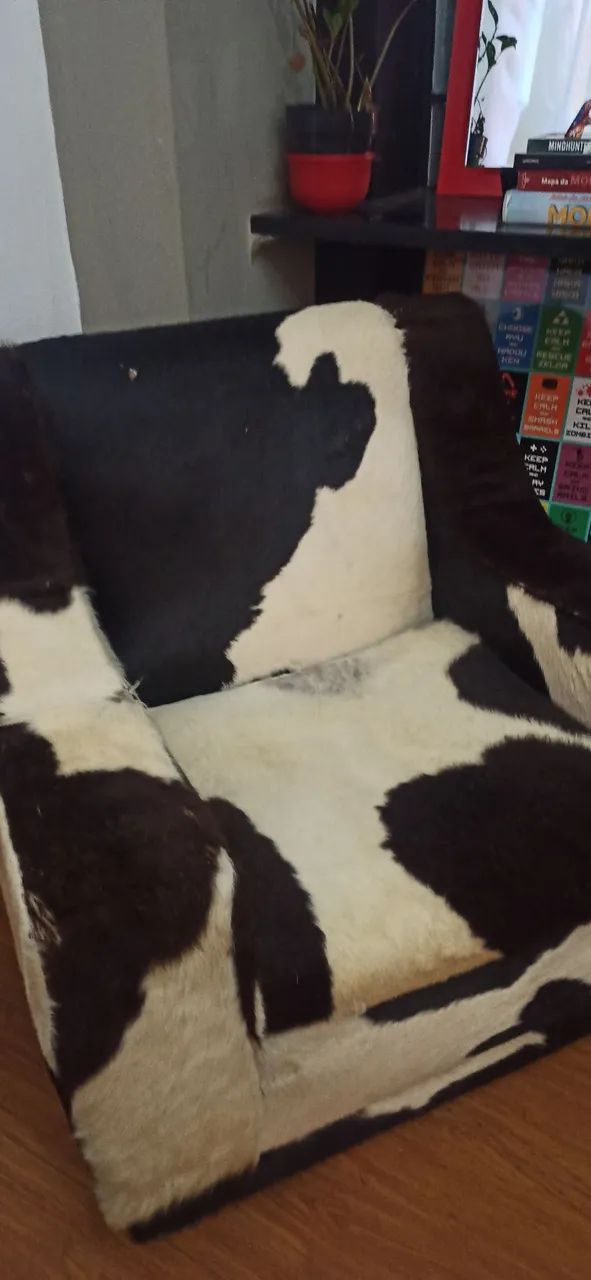 Poltrona confortável pele de vaca  - Foto 2