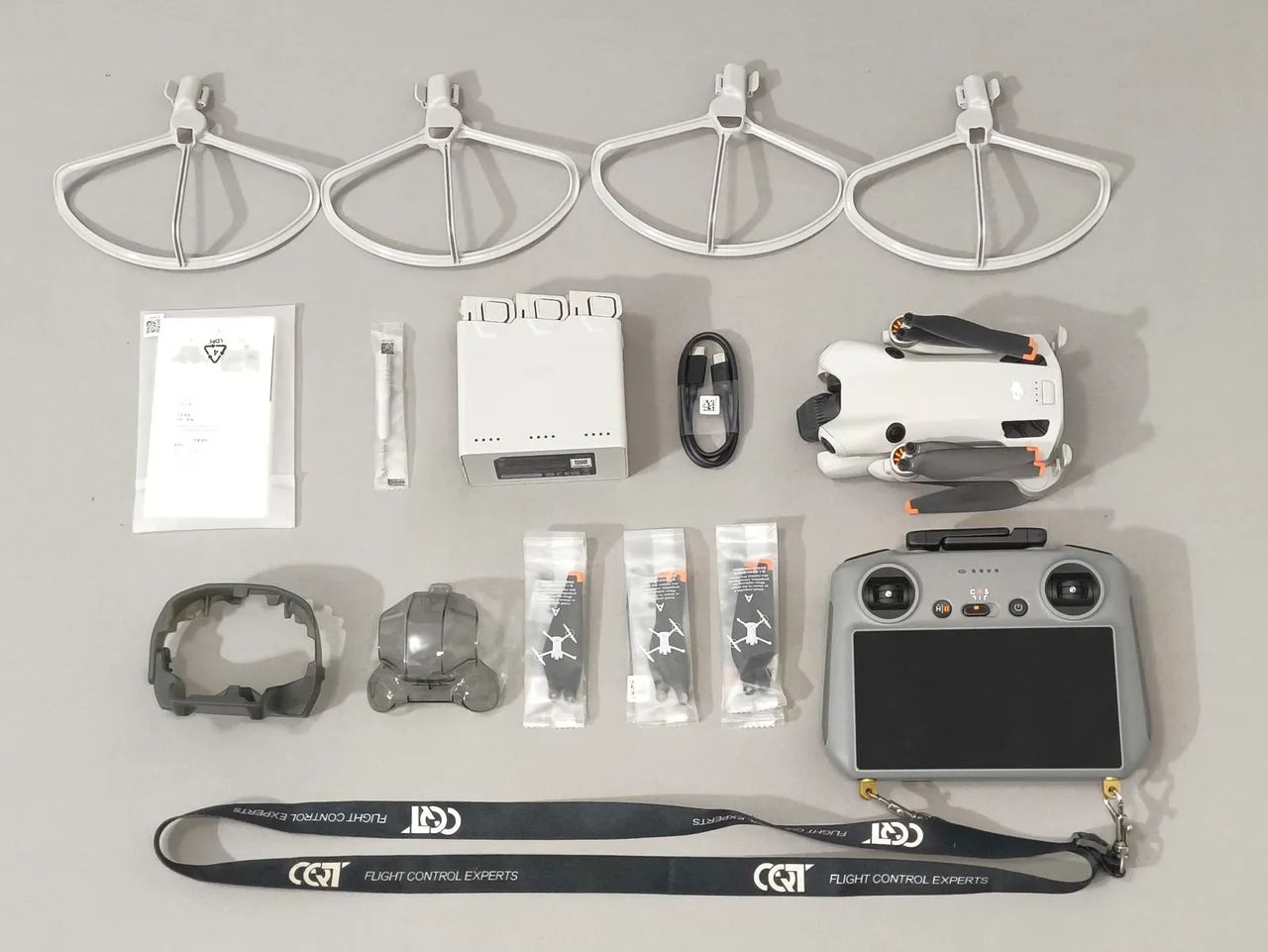 Dji mini 4 pro combo fly more plus com tela 