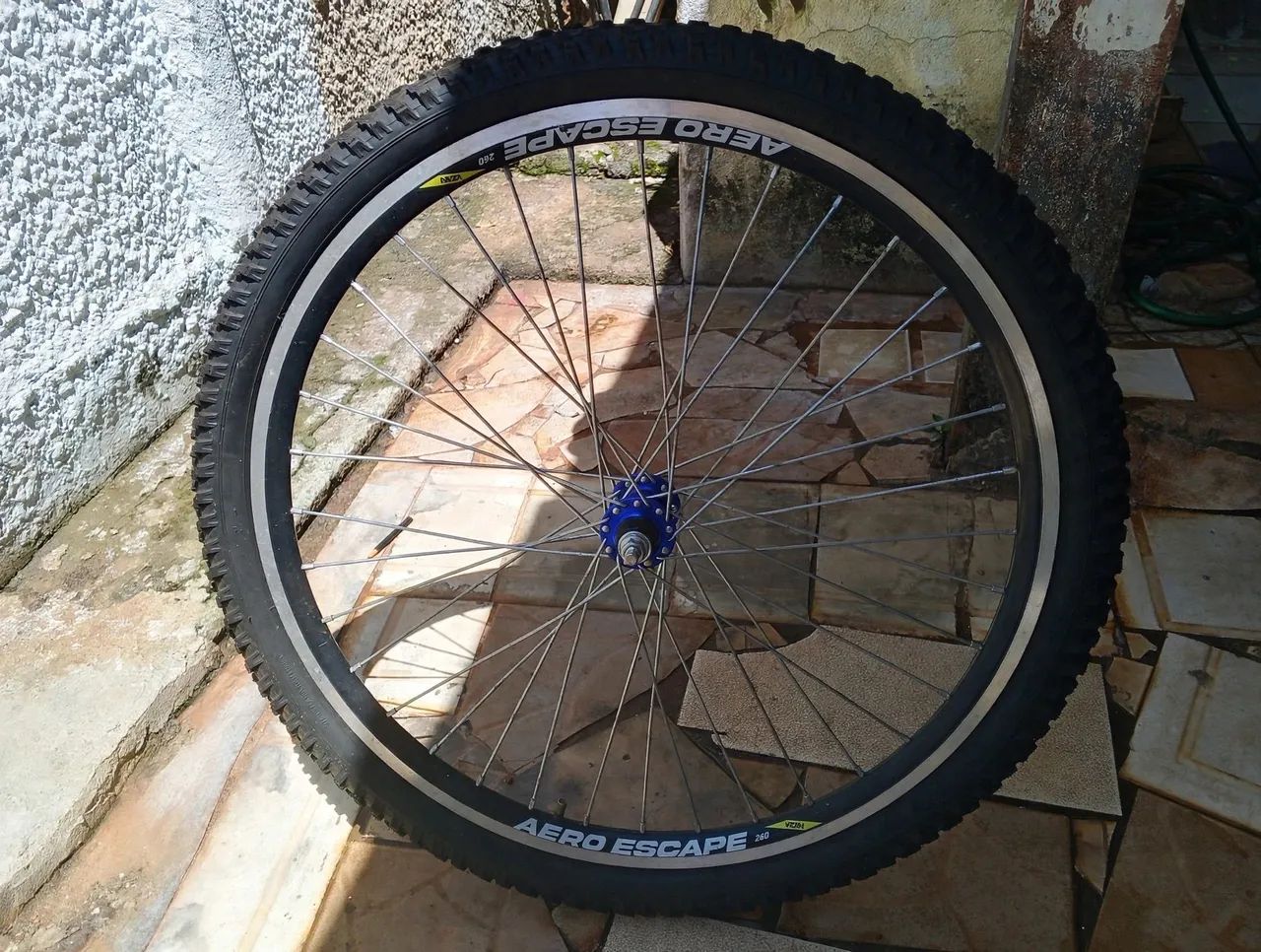 Duas rodas de bicicleta - Foto 2