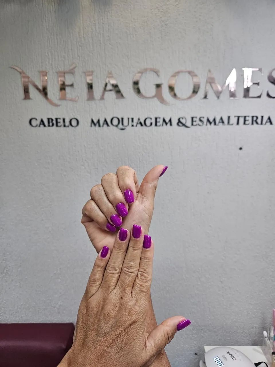 Contrato manicure