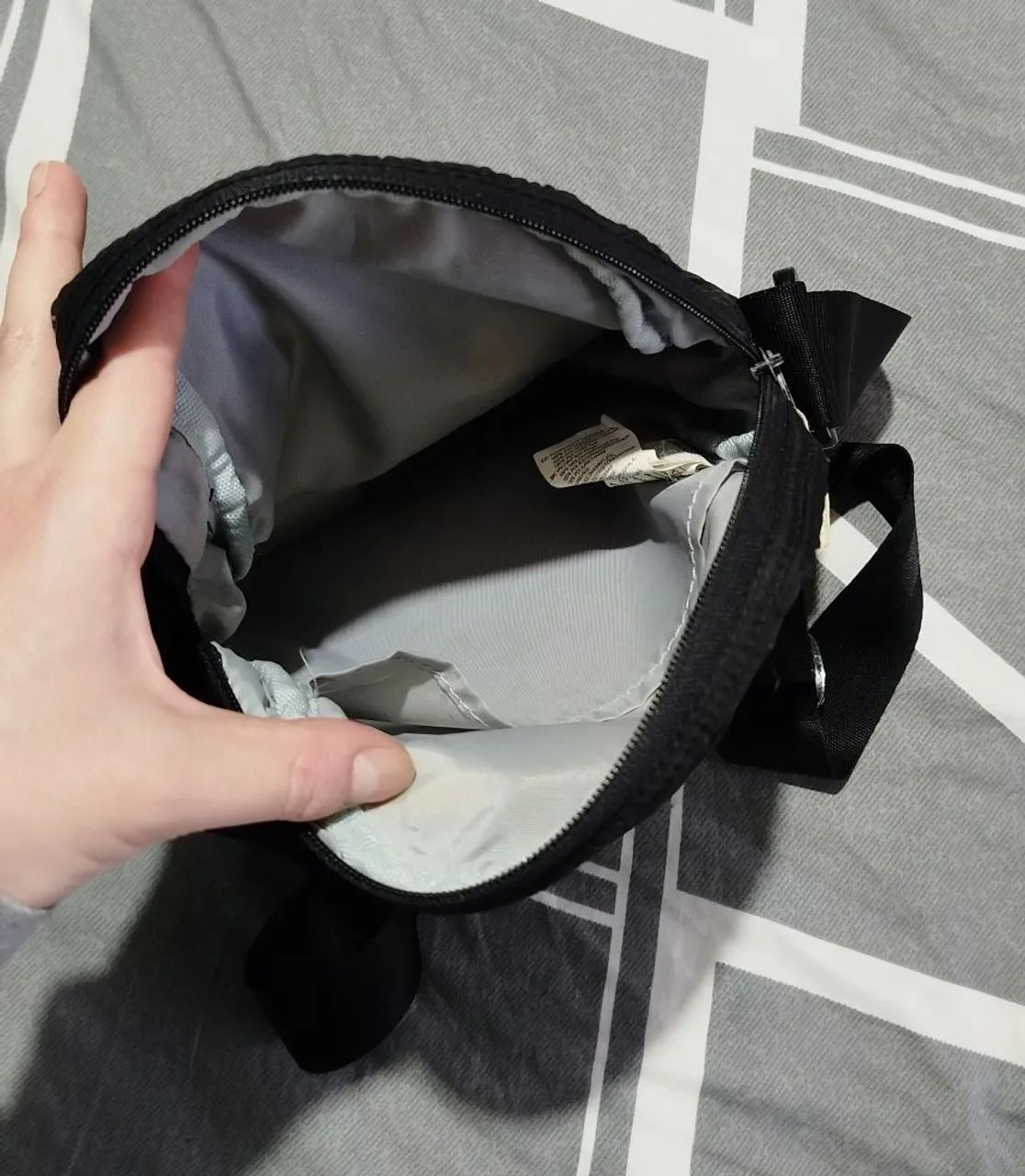 Bolsa Adidas shoulder bag preta  - Foto 5
