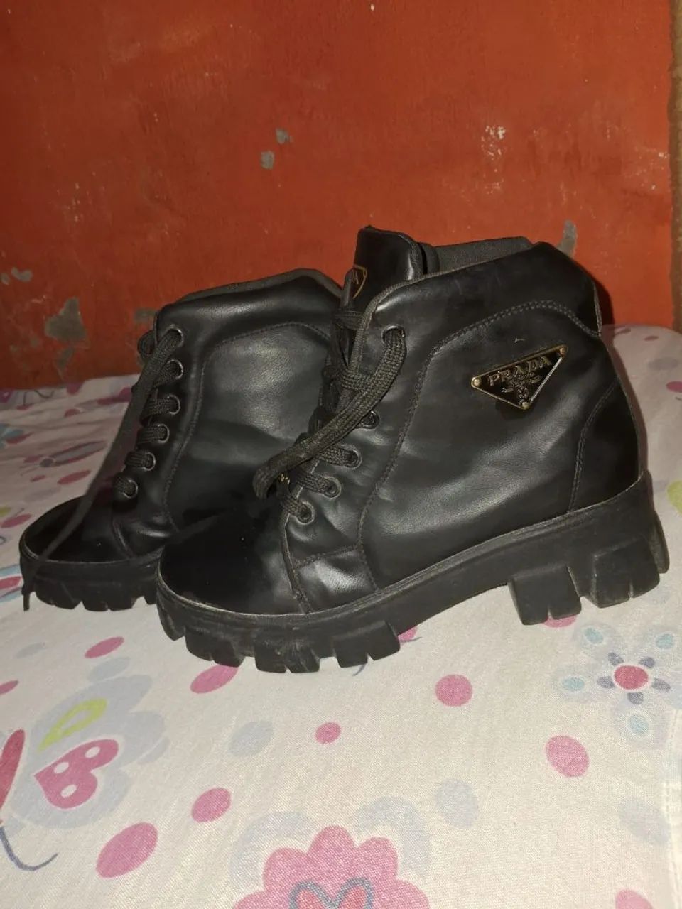 Botas em bom estado 