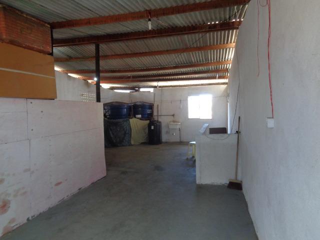 Ótima localização -Casa 2/4, 1º andar ,cobertura, Aceita financiamento Estudamos Proposta - Foto 14