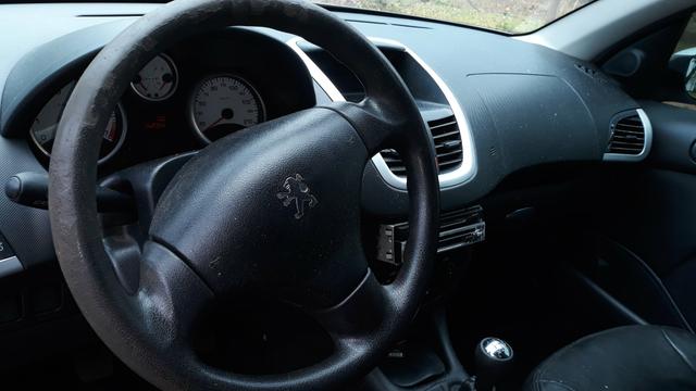Peugeot 207 passion 1.4 2010/11 - Foto 7