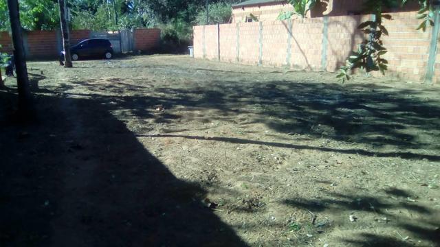 Vende se terreno no Jardim das oliveiras próximo ao cajueiro