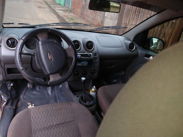 Carro fiesta sedan - Foto 3