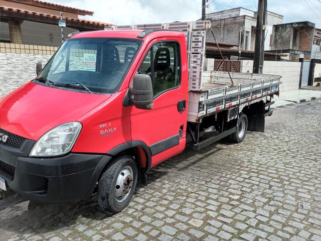 CAMINHA IVECO 5517 MUITO NOVA