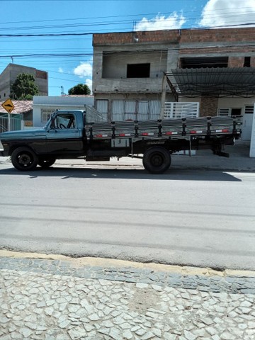 VENDO F4000 NOVA , 86 ANO !!!