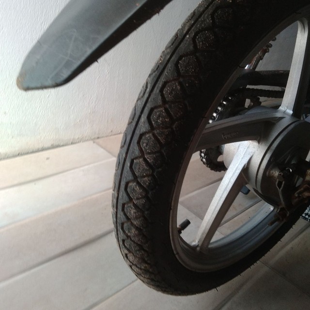 VENDO MOTO PHOENIX APENAS VENDO