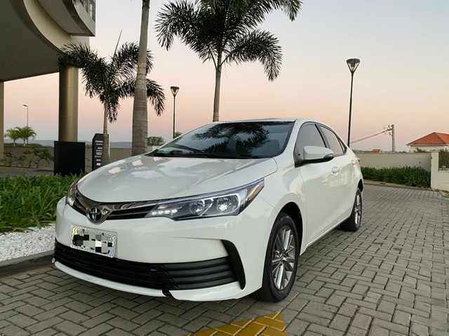 COROLLA 1.8 GLI UPPER AUTOMÁTICO