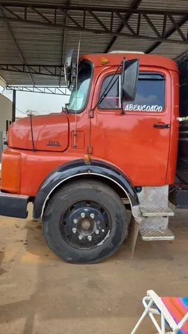 Mercedes 1113 ano 76