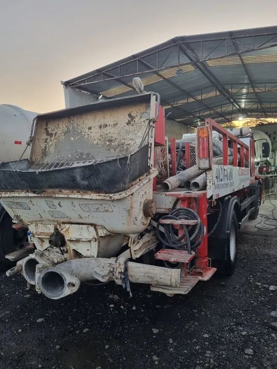 Bomba de concreto Schwing SPL 2000 / Caminhão Ford cargo conjunto 2011/12 - Foto 4