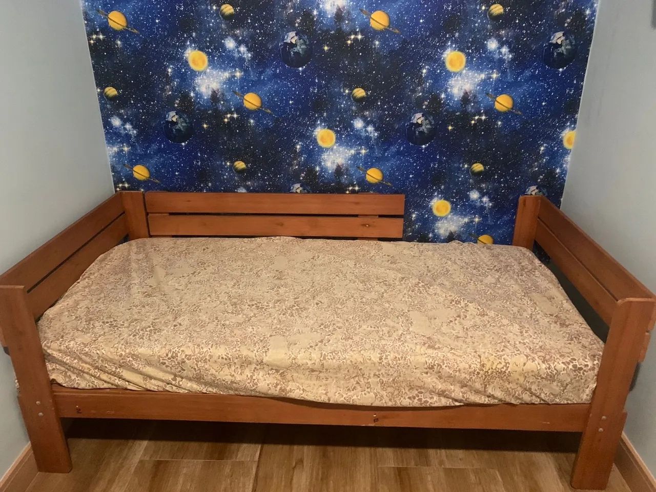 Cama de solteiro em madeira maciça - Foto 2