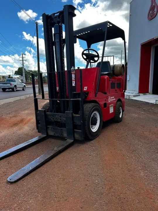 Empilhadeira Usada - Excelente Estado