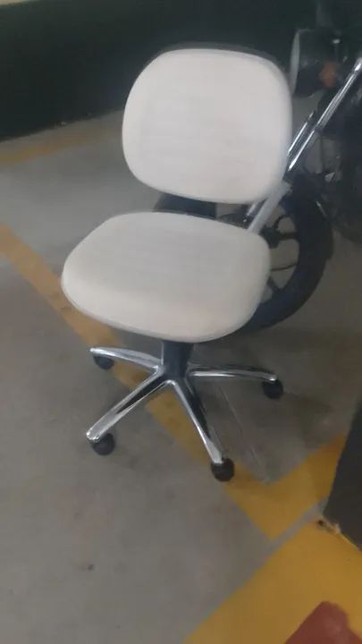Vendo cadeira secretária 