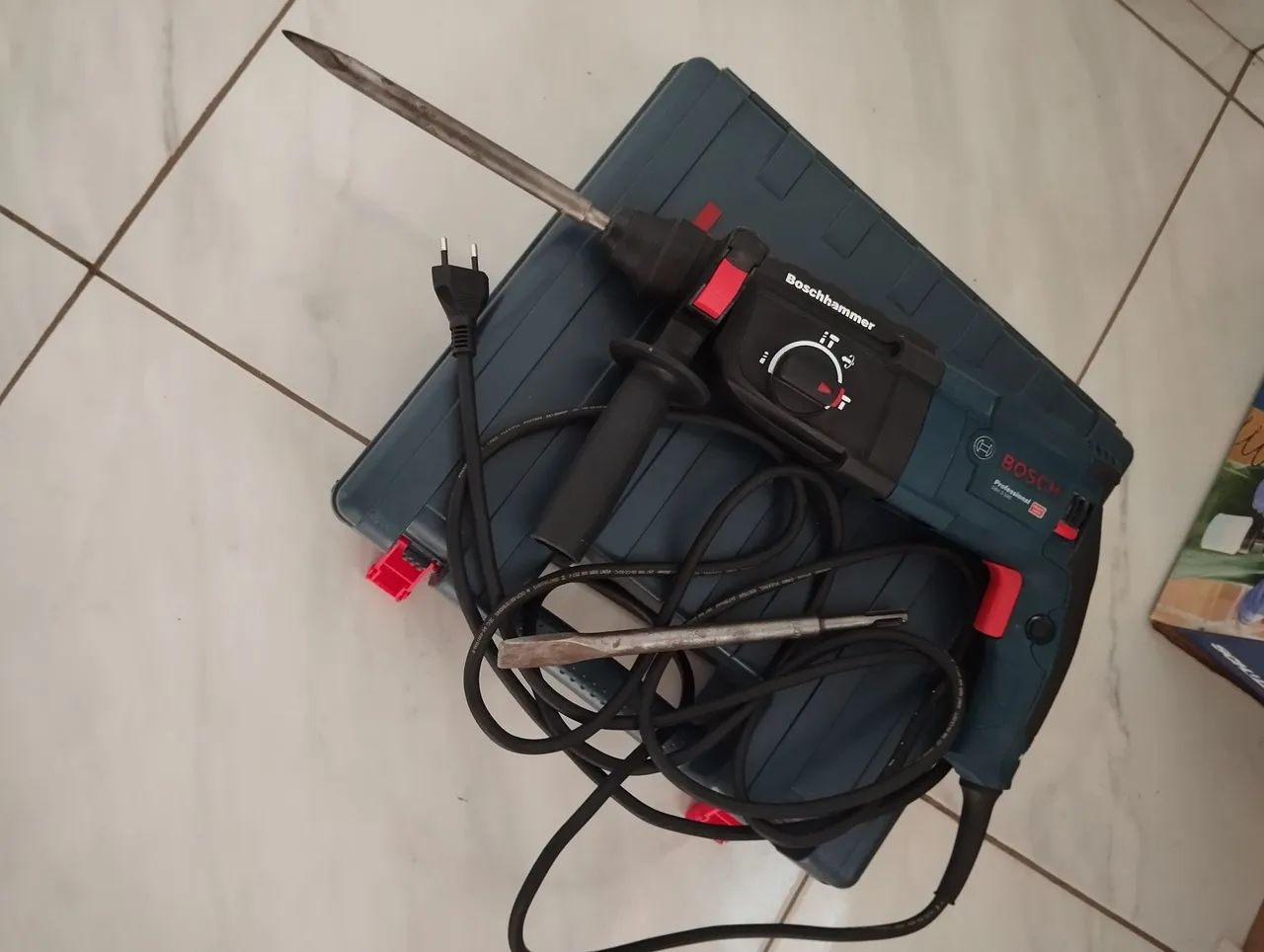 ALUGO MARTELETE 2KG 820W - Foto 3