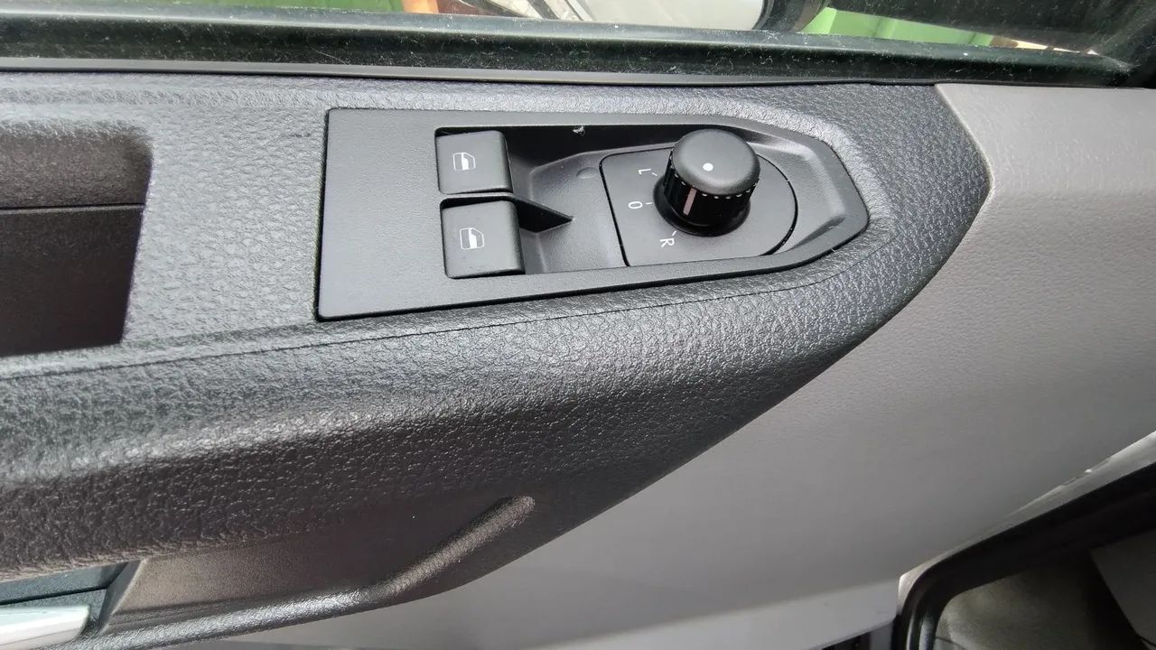 Raro 14.000 kms !! NOVO !! IMPECÁVEL - Foto 8