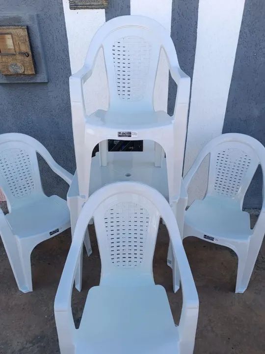 Jogos de Mesas novos modelo poltronas de Plástico forte e resistente. - Foto 3