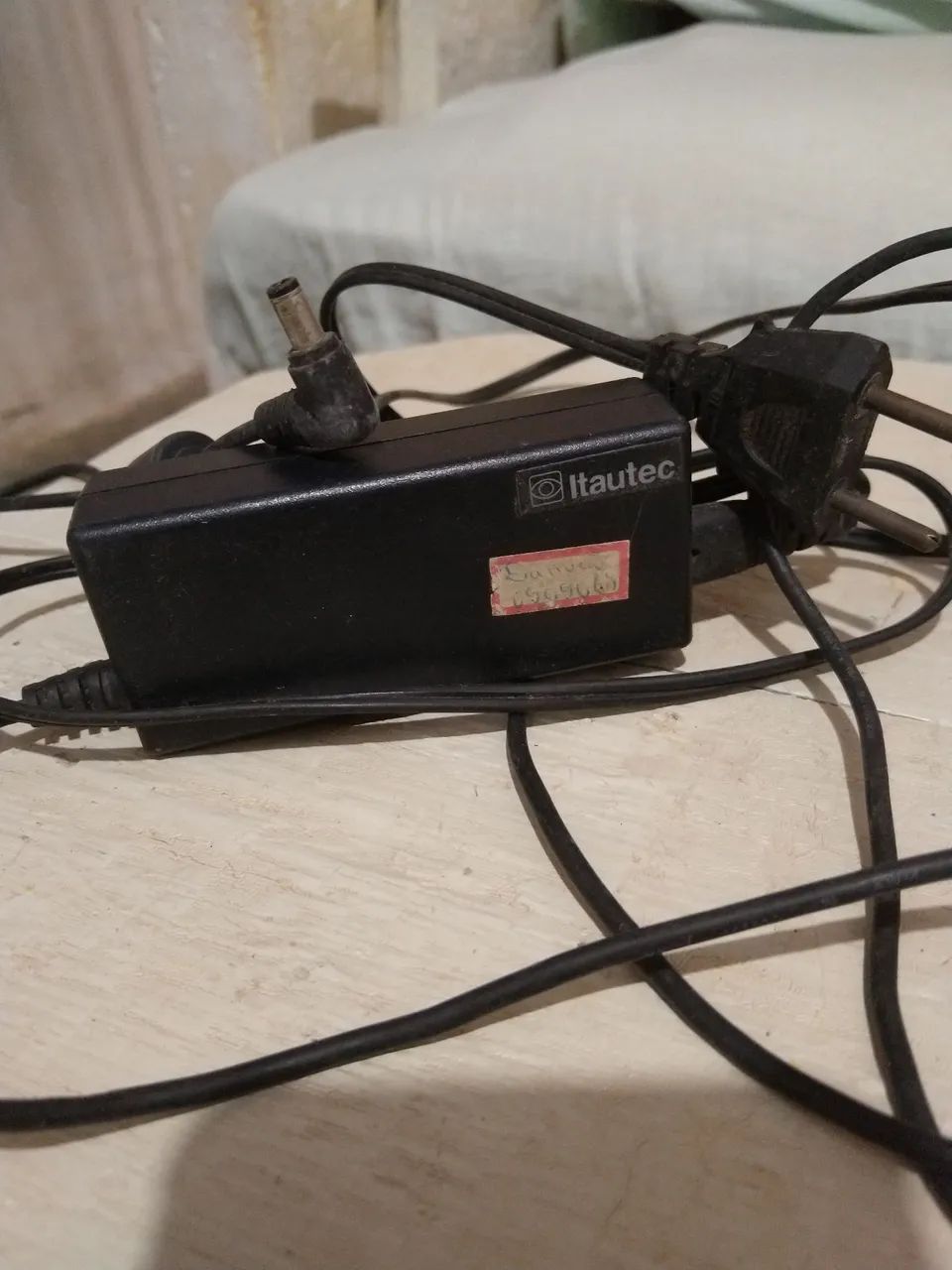 Carregador Itautech para Notebook