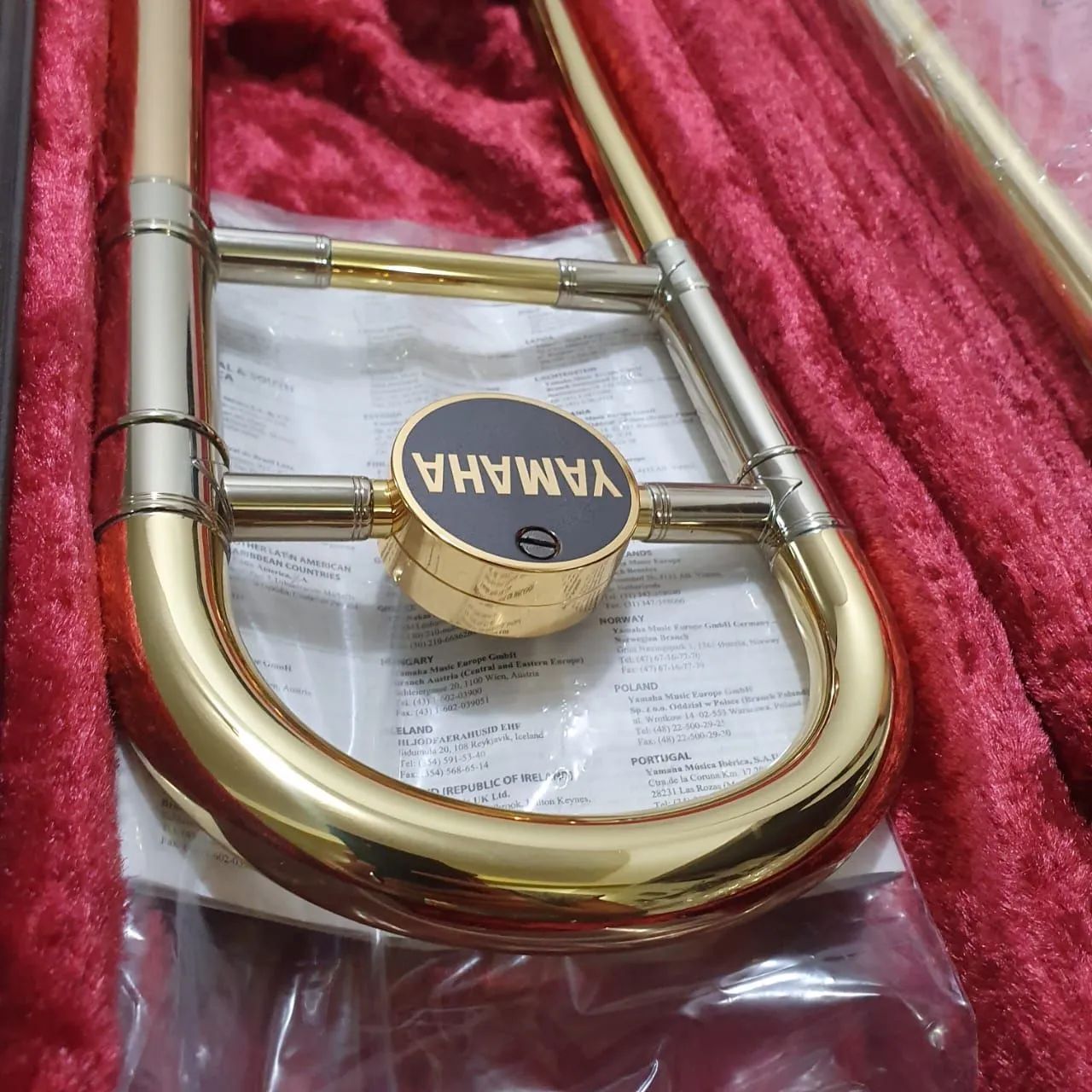 Trombone profissional Yamaha xeno yrs881G  - Foto 5