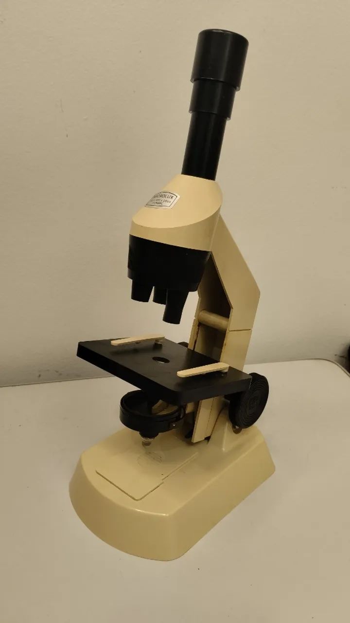 Microscópio Funbec Microlux - Vintage Educacional