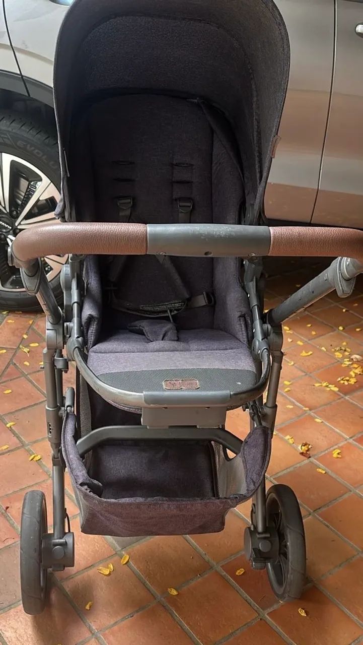 Carrinho de Bebê - 0 a 22 Kg